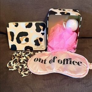 Mud Pie essentials kit